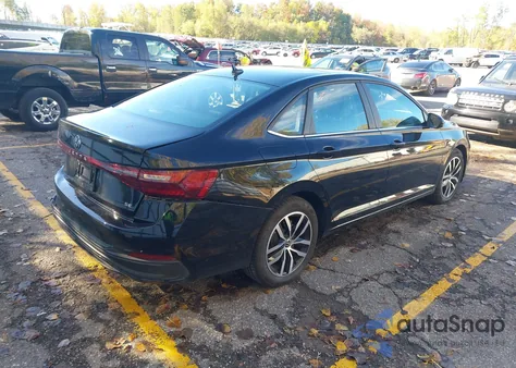 2025 Volkswagen Jetta 1.5T Se из США, поврежденный, VIN 3VW7X7BU8SM090630